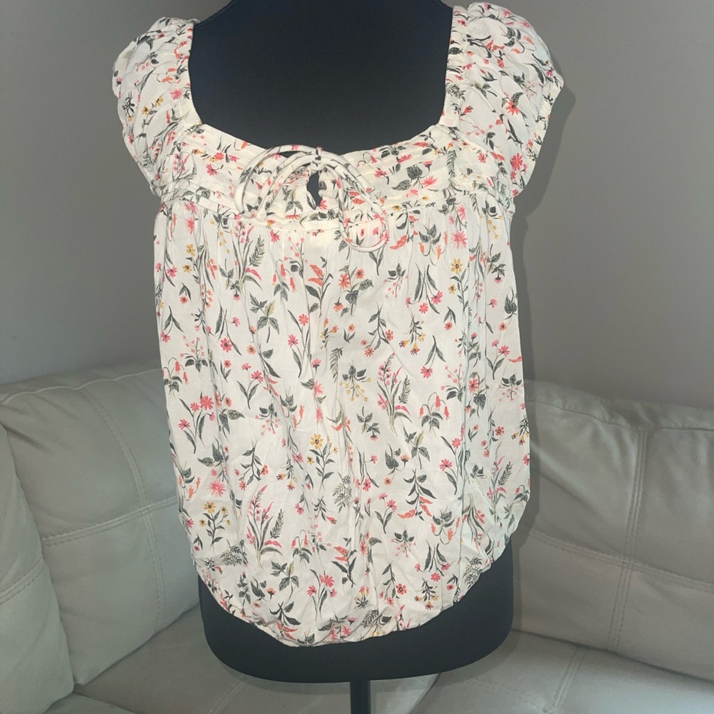 Old Navy Multicolored Ruffled Cap Sleeve Blouse